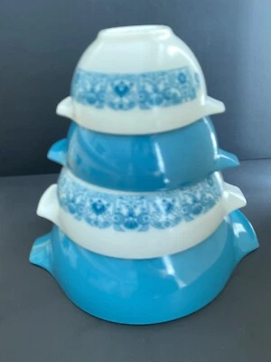Pyrex Apollo 11 Horizon Blue Set of 4 Cinderella Mixing Bowls 441-444 Vintage - Image 1 of 4