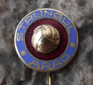 Vintage Strungul Arad Romania Soccer Football Club Crest Shield Ball Pin Badge - Picture 1 of 2