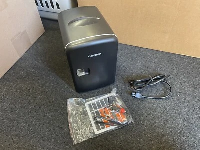 Hot/Cold Chefman AC/DC mini fridge - Image 1 of 4