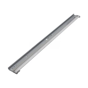 Black Drum Cleaning Blade for Minolta C300i C550i C360i C450i C650i C250i Copier - Afbeelding 1 van 2