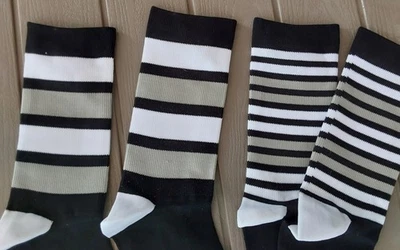 2 PAIRS !  Women Men's Cycling Socks Breathable, anti slip STOCK CLEARANCE - Image 1 of 4