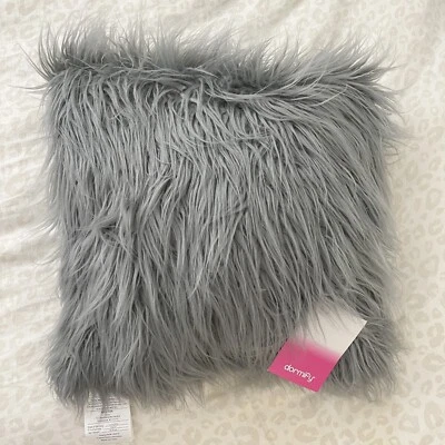 Almohada cuadrada de piel sintética Umbral - Gris/Gris Foto 1 de 4