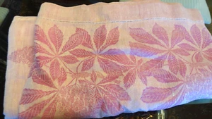 100% Pink Linen damask tablecloth  34" x 40" - Picture 1 of 10