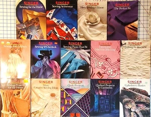 Lot of 14 SINGER Sewing Reference Library Books Softcover Quilting Overlock Home - Imagen 1 de 2