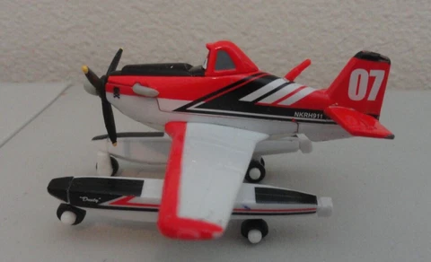 Disney Planes Fire and Rescue Dusty with Pontoons Die-Cast *IMPERFECT / WORN Cover