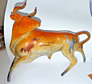 Stier Skulptur - Urvisionen von Kitty Cantrell "THE HUNT" - Bild 1 von 12