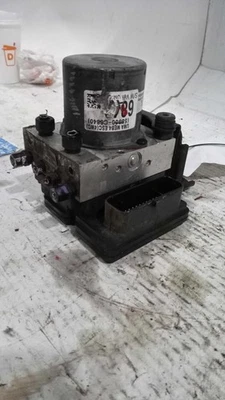 2017 Kia Sorento ABS Pump & Motor Assembly OEM 58900C6840 63000 Miles Foto 1 de 4