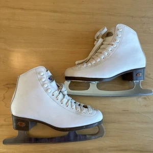 Riedell White Ice Skates Women's Size 6 Figure Skates - Picture 1 of 15