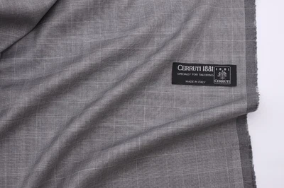 4.5 meters Lanificio Fratelli Cerruti - Prestige Super 130's Gray suiting fabric - Image 1 of 4