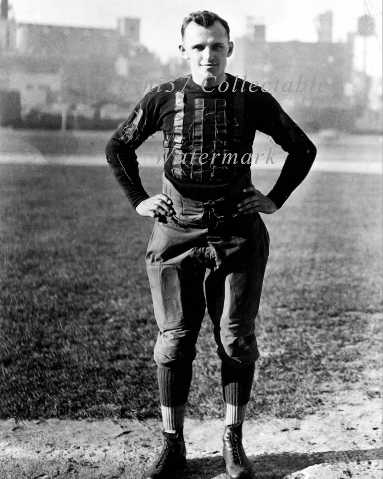 GEORGE HALAS 1932 CHICAGO BEARS 8X10 PHOTO - Image 1 of 1