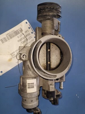 Conjunto de carrocería del acelerador Toyota Corolla 2000-2002 Foto 1 de 4