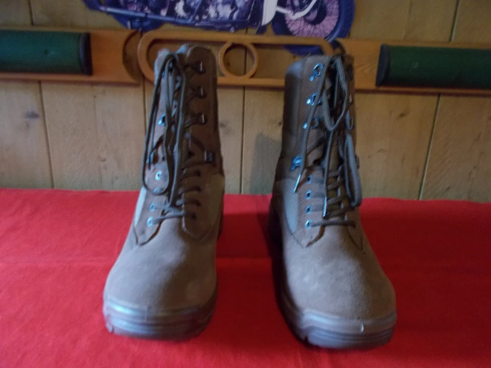 Originale Bottes rangers YDS FACON désert marron homme armée Anglaise P43 neuves - Photo 1/4