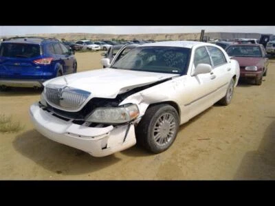 Conjunto de purificador de ar usado serve: 2010 Lincoln & TOWN CAR 4.6 grau A - Imagem 1 de 4