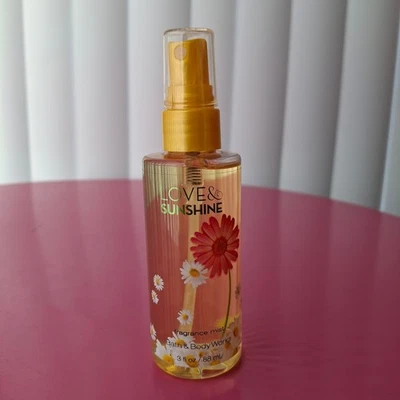 Vaporizador de fragancia Bath & Body Works LOVE AND SUNSHINE 3 OZ Foto 1 de 2