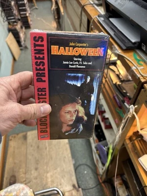 Halloween VHS Cassette Tape BLOCKBUSTER 1978 1995 John Carpenter Cult Horror - Image 1 of 4