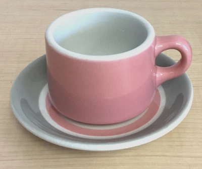 Taza y platillo de artículos de restaurante Shenango China - rayas rosas y grises - años 50 Foto 1 de 4