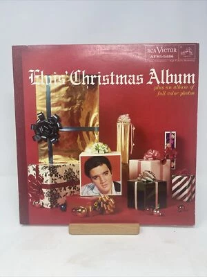 Elivis Presley Elvis’ Christmas Album AFM1-5486 Reissue Green Vinyl W/Photos - Image 1 of 4