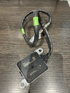 Original OEM Renault Trafic Master Diesel NOX Sensor 227905433r brand new gen - Picture 1 of 7