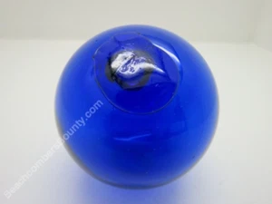 Flotador de vidrio de curiosidades azul cobalto anterior a 1980 de 3,14 pulgadas de diámetro - (X1530) - Imagen 1 de 4