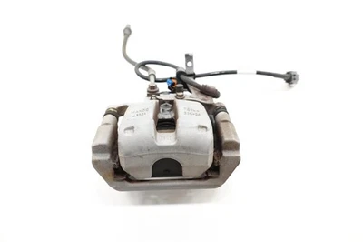 Tesla Model 3 2020 pinza trasera Rh 1044731-00-d 8008210-00-a 1044624-00-h Foto 1 de 4