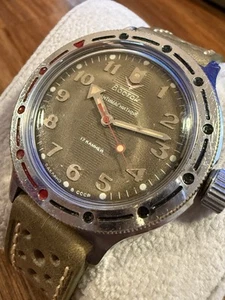 Rare Vintage Soviet Vostok Amphibia 17 jewel USSR 1980 with surfboard pattern - Picture 1 of 16