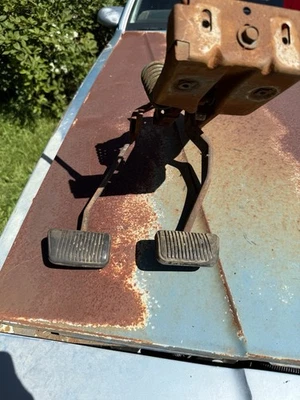 1968 1969 Ford Falcon Fairlane Torino Comet Cyclone Clutch Brake Pedal Assembly - Image 1 of 4
