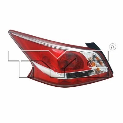 Luz trasera lateral del conductor para Nissan Altima 2013-2014 sedán Foto 1 de 2