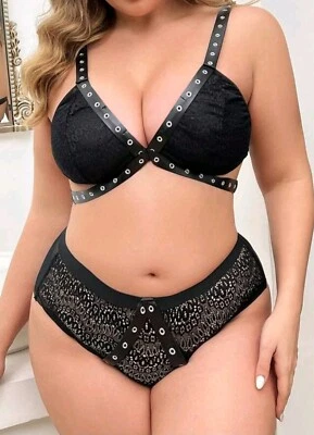 3XL  Plus BLACK Wireless Lace Bra & Panty Lingerie Set - Image 1 of 4