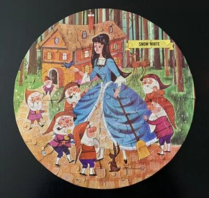 Vintage Snow White 75-Piece Interlocking Round Puzzle by H-G Toys - Made in USA - Picture 1 of 6