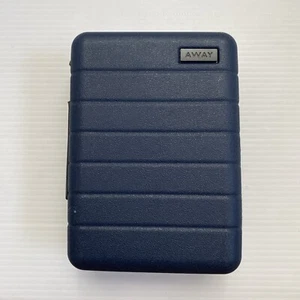 United Airlines Polaris Business Class AWAY Amenity Kit Blue Zipper Complete - Picture 1 of 4