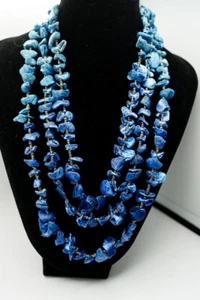 Collar llamativo triple hebra azul brillante playa vacaciones náuticas 22" - Imagen 1 de 4