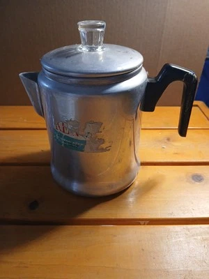 Cafetera de camping vintage de aluminio Century Foto 1 de 4