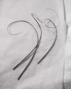 Silver curled stripped ostrich quills x3 for millinery, hats, fascinators trims - Picture 1 of 5