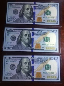 Three 2013 *STAR NOTE* $100 Sequential Numbers UNC Bill - Picture 1 of 2