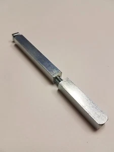 HUSILLOS CUADRADOS DIVIDIDOS MARCA ISEO 9MM X 65MM X 40MM PARA JUEGOS DE PALANCA/PERNO - Imagen 1 de 2