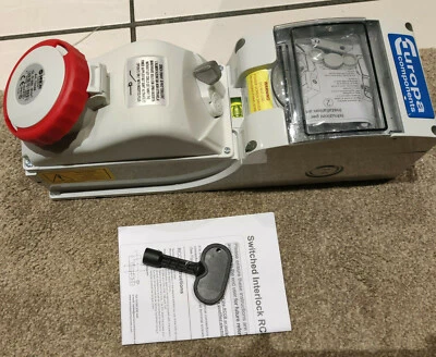 Europa Components, SISRW165V Europa Switchable IP65 Industrial Interlock Socket  - Image 1 of 4