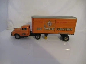 VINTAGE TINPLATE FRICTION TRUCK & TRAILER - ABC FREIGHT FORWARDING MADE IN JAPAN - Picture 1 of 9