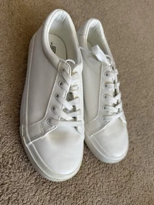 Boys White Next Trainers VGC Size 3 Worn Once - Picture 1 of 6