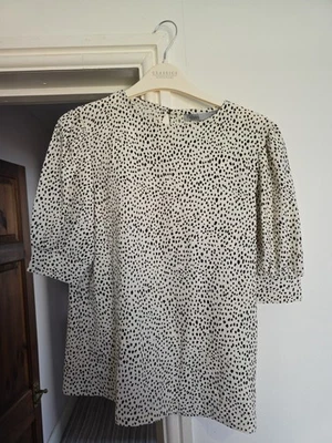 Ladies Oasis Xs Blouse - Image 1 of 3