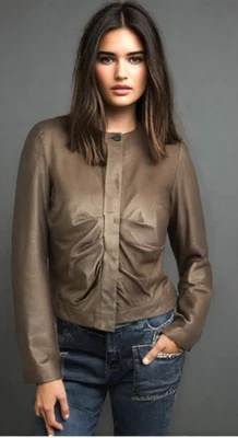 Chaqueta de cuero Black Label Paul Smith forrada con botones bronce acanalado talla mediana usada en excelente estado Foto 1 de 4