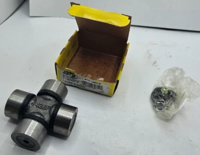 (QTY 3) Moog Universal Joint U-Joint 437G Fits 1987 Ford Ranger - Image 1 of 4