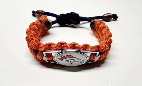 Denver Broncos Adjustible Charm Bracelet  Fan Apparel & Souvenirs Football NFL Cover