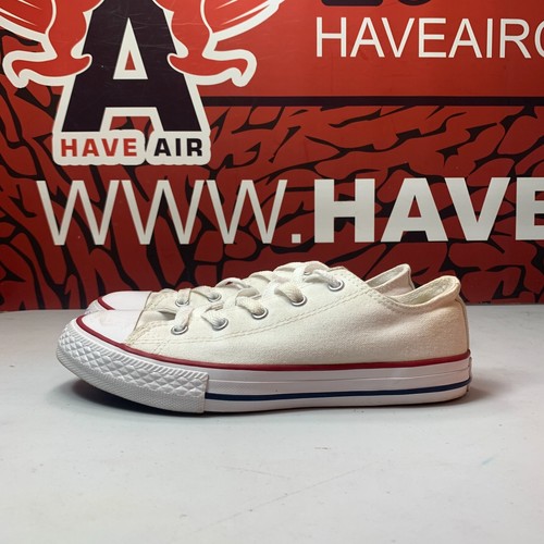 Converse Chuck Taylor All Star bianco ottico basso classico taglia 3 bambino indossato