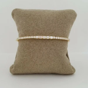 1.724cttw 18K Yellow Gold Diamond Bangle Bracelet - Picture 1 of 8