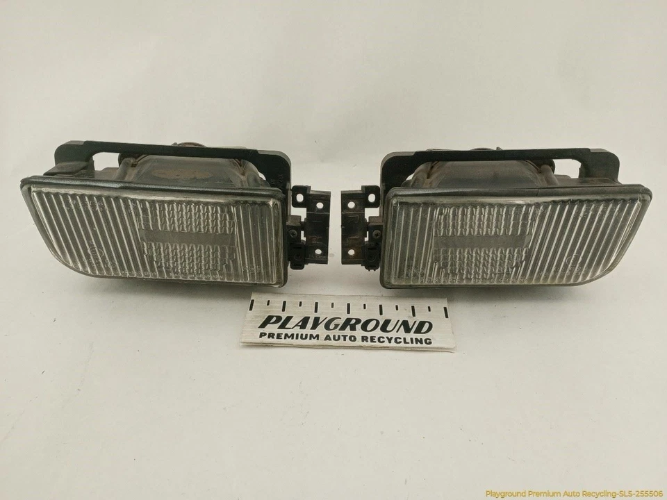 Par de faros antiniebla delanteros izquierdo y derecho BMW 735i E32 para 1988-1989 88 89 Foto 1 de 4
