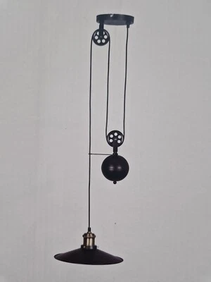 Suspension vintage avec poulie et contrepoids coloris noir - Neuve - Lustre - Photo 1/2