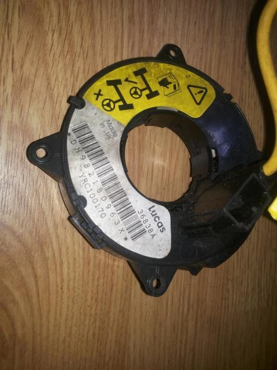 yrc100170   Slip Squib Ring for Rover 200-Series UK51746-68 - Image 1 of 1