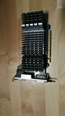 Asus GT520 Silent DI/1GD3 LP DirectX 11 1GB 64-Bit DDR3 DVI/HDMI/VGI B5C0YZ06727 - Image 1 of 4