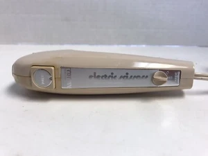 VINTAGE MONTGOMERY WARD 3-SPEED ELECTRIC SCISSORS - Picture 1 of 12