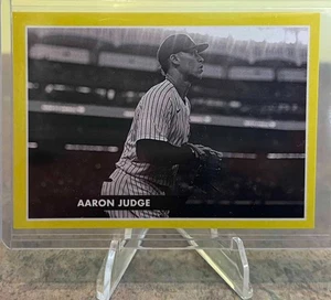 Pegatinas de diseño perdido Topps 582 Montgomery Club 2021 #1 Aaron Judge ~ ¡Yanquis de Nueva York! - Imagen 1 de 1